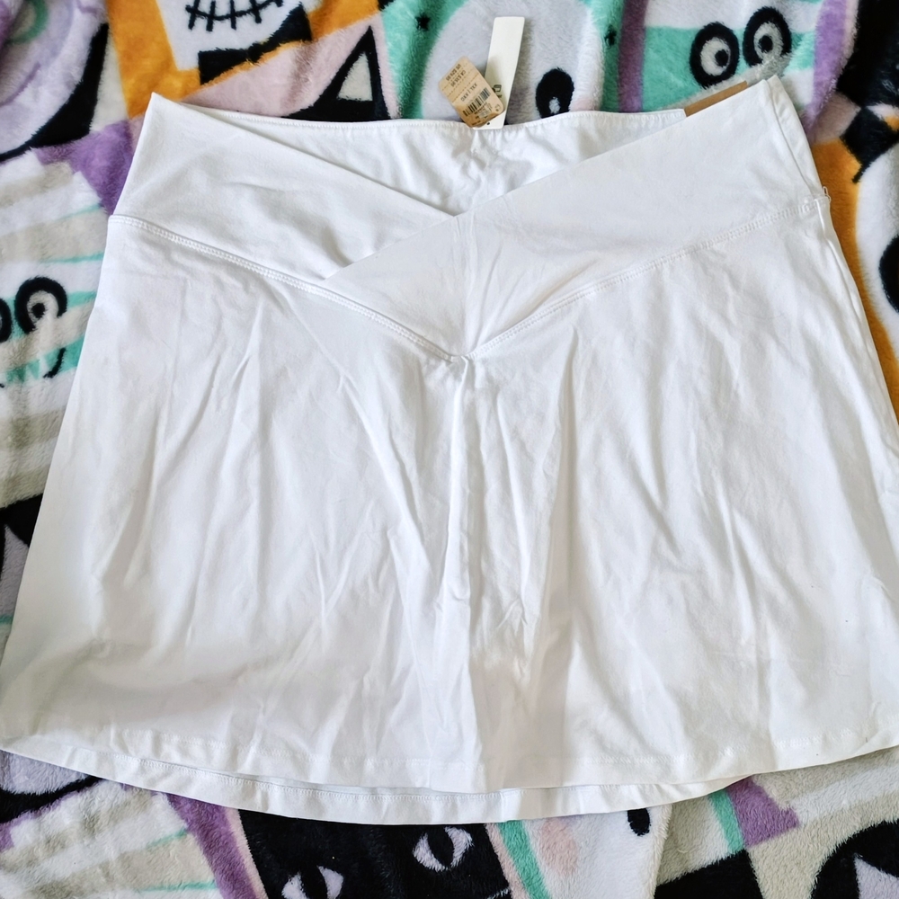 Victoria's Secret White Athletic Skort Size XXL